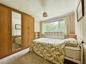 Bedroom- click for photo gallery